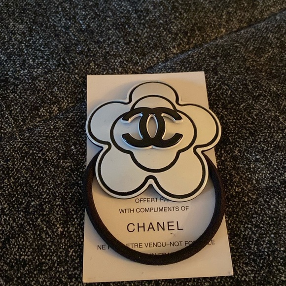 COPY CC logo  gift white black Elastique ponytail elastic band​ - Picture 1 of 4